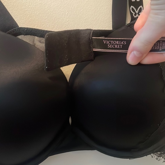 Victoria Secret push-up butterfly shine strap bra - Picture 2 of 4